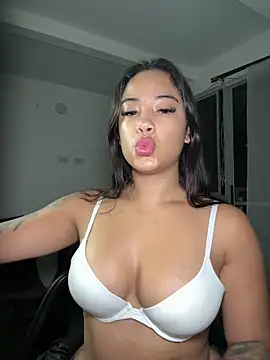 Nattasha Brown online show from 16, 11, 2025