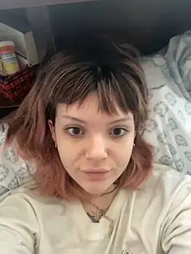 Snapshot of SweetMaisie chatting on 12, 1, 2025 SweetMaisie online show from 12, 1, 2025