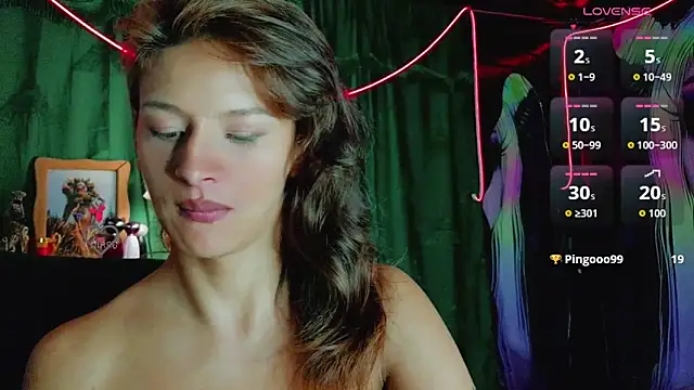 Snapshot of Summer_XO chatting on 12, 2, 2026 Summer XO online show from 12, 2, 2026