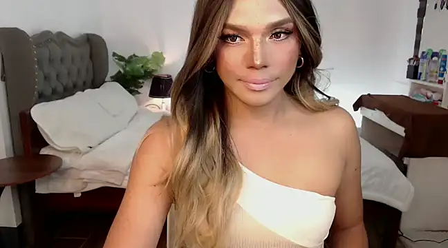 liaa lurrecams online show from 6, 1, 2025