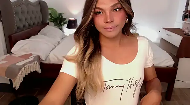 liaa lurrecams online show from 23, 1, 2025