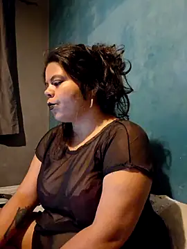 Snapshot of niCuNin chatting on 10, 11, 2025 niCuNin online show from 10, 11, 2025