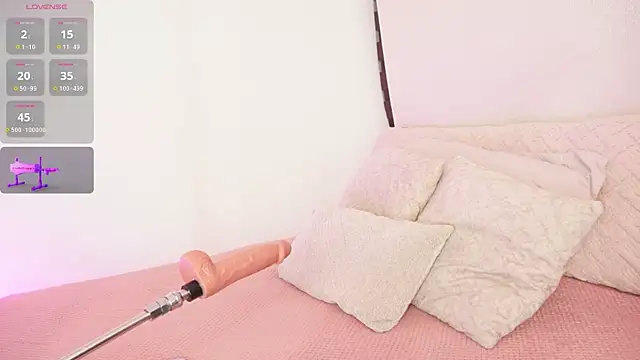 Snapshot of Alexxandra_12 chatting on 25, 10, 2025 Alexxandra 12 online show from 25, 10, 2025