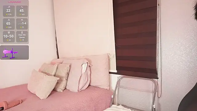 Snapshot of Alexxandra_12 chatting on 14, 2, 2026 Alexxandra 12 online show from 14, 2, 2026