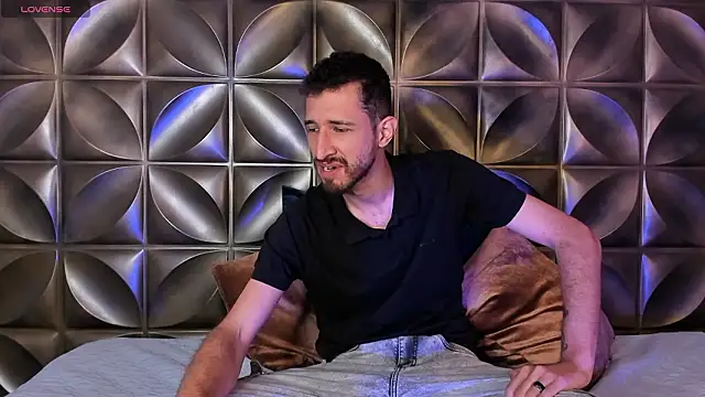 sam bisex online show from 26, 3, 2026