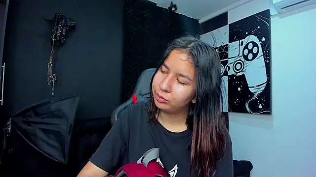 Lia sarahi online show from 17, 2, 2025