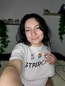 Snapshot of Moxxxie chatting on 21, 2, 2025 Moxxxie online show from 21, 2, 2025