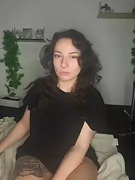 Snapshot of Moxxxie chatting on 26, 2, 2025 Moxxxie online show from 26, 2, 2025