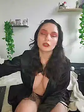 Snapshot of Moxxxie chatting on 9, 3, 2025 Moxxxie online show from 9, 3, 2025