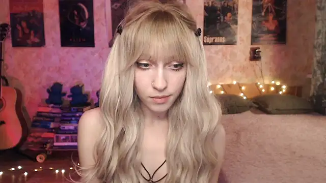 Friendly Ellie online show from 23, 1, 2025