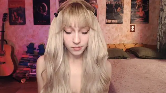 Friendly Ellie online show from 2, 2, 2025