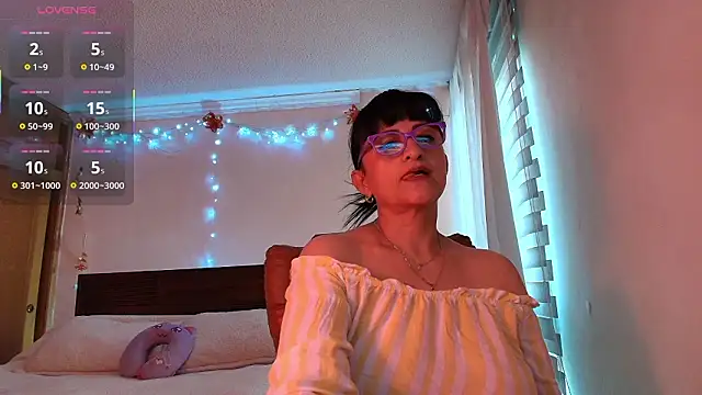 Snapshot of ISABEEL_SOFIA01 chatting on 27, 2, 2026 ISABEEL SOFIA01 online show from 27, 2, 2026