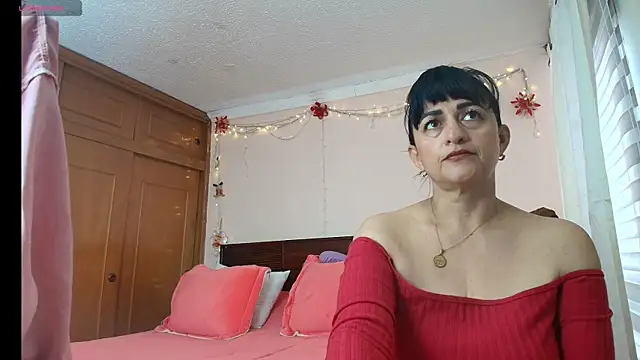 Snapshot of ISABEEL_SOFIA01 chatting on 22, 5, 2026 ISABEEL SOFIA01 online show from 22, 5, 2026
