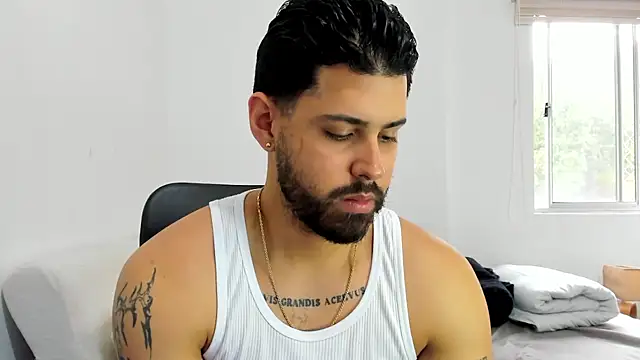 Justyn Torres online show from 22, 10, 2025