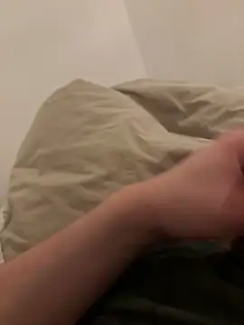 Snapshot of agitnizci13 chatting on 4, 2, 2025 agitnizci13 online show from 4, 2, 2025