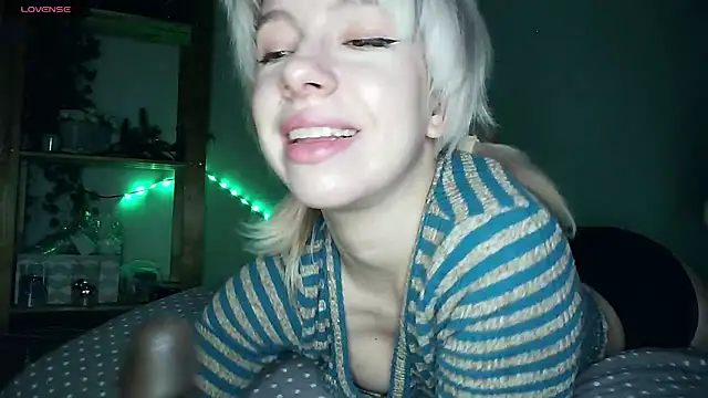 Snapshot of cruellagoth666 chatting on 10, 1, 2025 cruellagoth666 online show from 10, 1, 2025