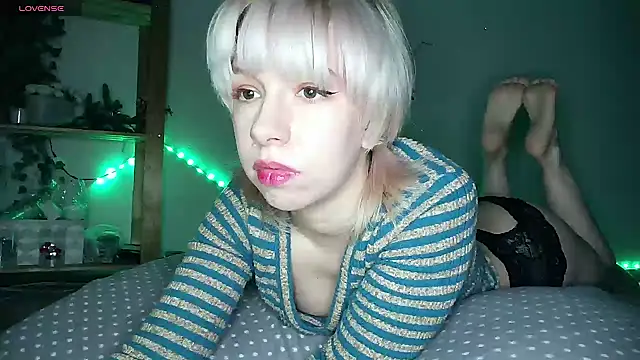 Snapshot of cruellagoth666 chatting on 12, 1, 2025 cruellagoth666 online show from 12, 1, 2025