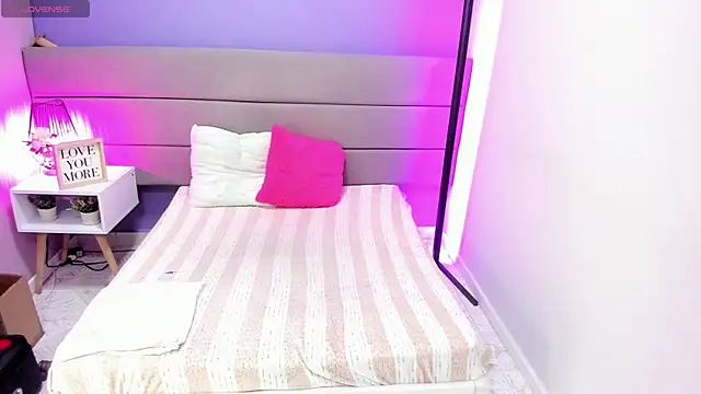 Ashleyyrobert online show from 17, 12, 2025