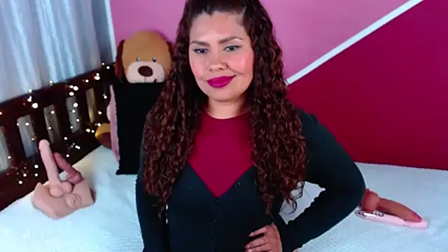 Queenamazon1 online show from 3, 6, 2026