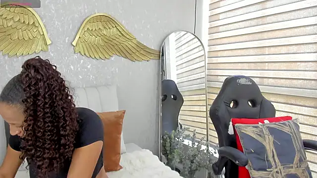 EmmaFerrary online show from 16, 4, 2026