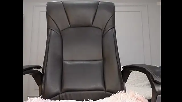 LillieSoonKim online show from 5, 10, 2025