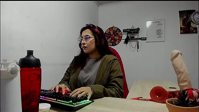 Scarlett Sen online show from 17, 3, 2025