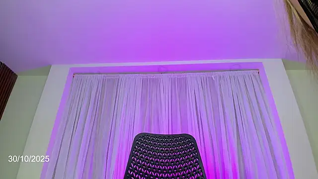 Snapshot of jaddyk_ chatting on 30, 10, 2025 jaddyk online show from 30, 10, 2025