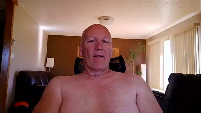 Snapshot of BasicAnt chatting on 1, 6, 2026 BasicAnt online show from 1, 6, 2026