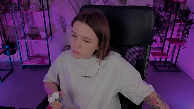 Snapshot of JennyDens chatting on 13, 3, 2025 JennyDens online show from 13, 3, 2025