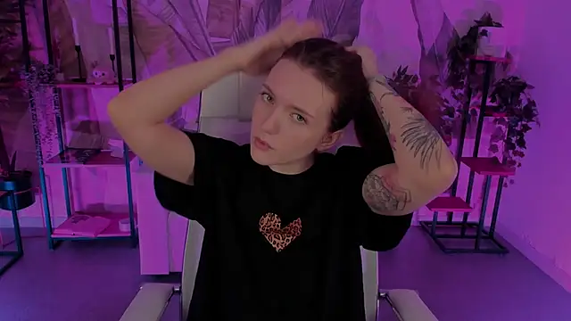 Snapshot of JennyDens chatting on 19, 3, 2025 JennyDens online show from 19, 3, 2025