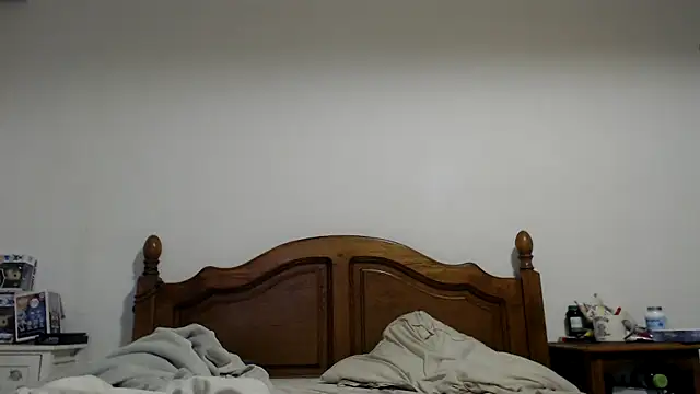 Snapshot of poissinet2 chatting on 12, 1, 2025 poissinet2 online show from 12, 1, 2025