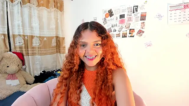 ValienteGirl  online show from 15, 1, 2025