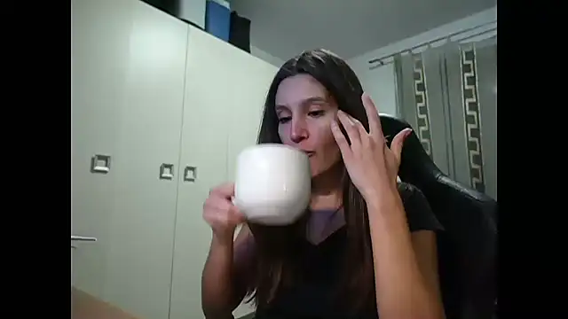 Snapshot of GodlyTheia chatting on 9, 12, 2024 GodlyTheia online show from 9, 12, 2024