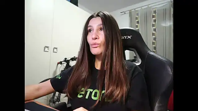 Snapshot of GodlyTheia chatting on 10, 12, 2024 GodlyTheia online show from 10, 12, 2024