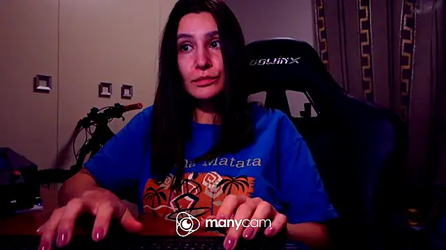 Snapshot of GodlyTheia chatting on 2, 3, 2025 GodlyTheia online show from 2, 3, 2025