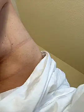 Snapshot of CutieEmy chatting on 10, 9, 2025 CutieEmy online show from 10, 9, 2025