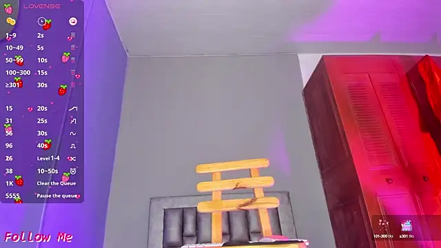 perla hott1 online show from 7, 12, 2024