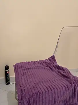 Emy-sexy online show from 28, 4, 2026