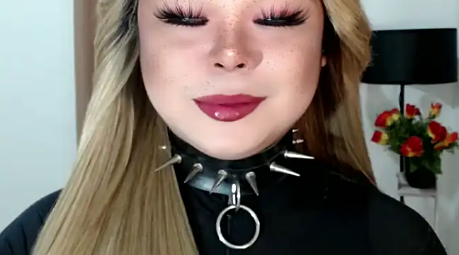 Mistress DOMnicaaxx online show from 21, 3, 2025