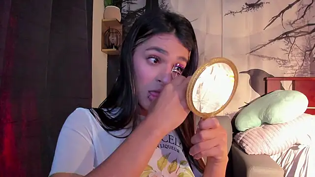 annyluna1 online show from 15, 12, 2025