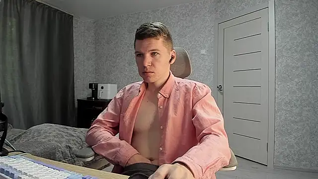 Snapshot of Bananas_dick chatting on 5, 5, 2026 Bananas dick online show from 5, 5, 2026