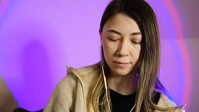 chibi moon  online show from 28, 1, 2025