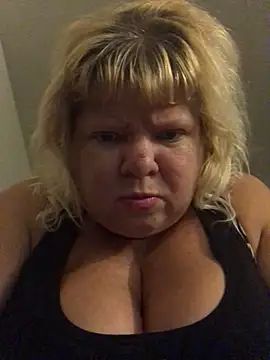 Snapshot of JemJensen30 chatting on 10, 10, 2025 JemJensen30 online show from 10, 10, 2025