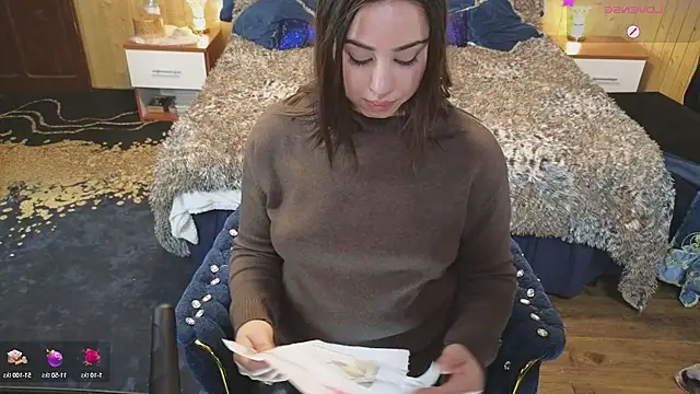 Snapshot of VanessaDoyle chatting on 28, 1, 2025 VanessaDoyle online show from 28, 1, 2025