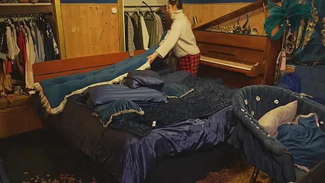 VanessaDoyle online show from 3, 3, 2026