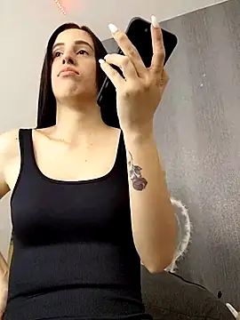 Amira Milker online show from 1, 3, 2025