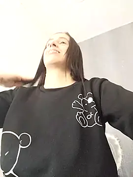 Amira Milker online show from 11, 3, 2025