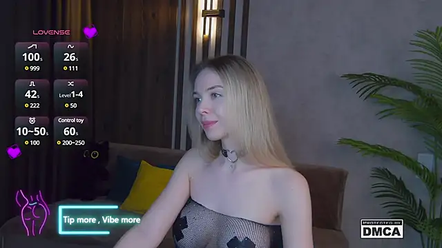 Holl1Would online show from 2, 3, 2025