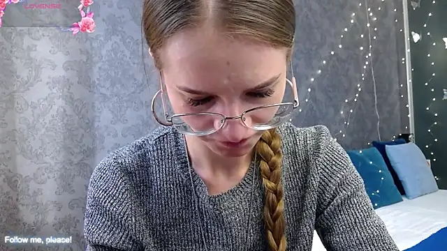 KateJonson online show from 15, 12, 2025