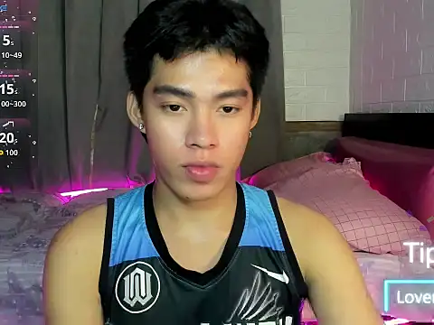 Snapshot of Lightjt04 chatting on 8, 9, 2025 Lightjt04 online show from 8, 9, 2025